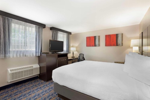 Best Western Plus Fairfield Hotel image 15