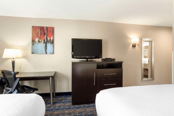 Best Western Plus Fairfield Hotel image 21